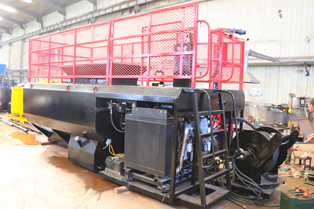 hydroseeding machine for slope green