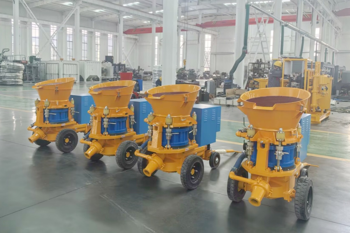 Electric motor gunite machine