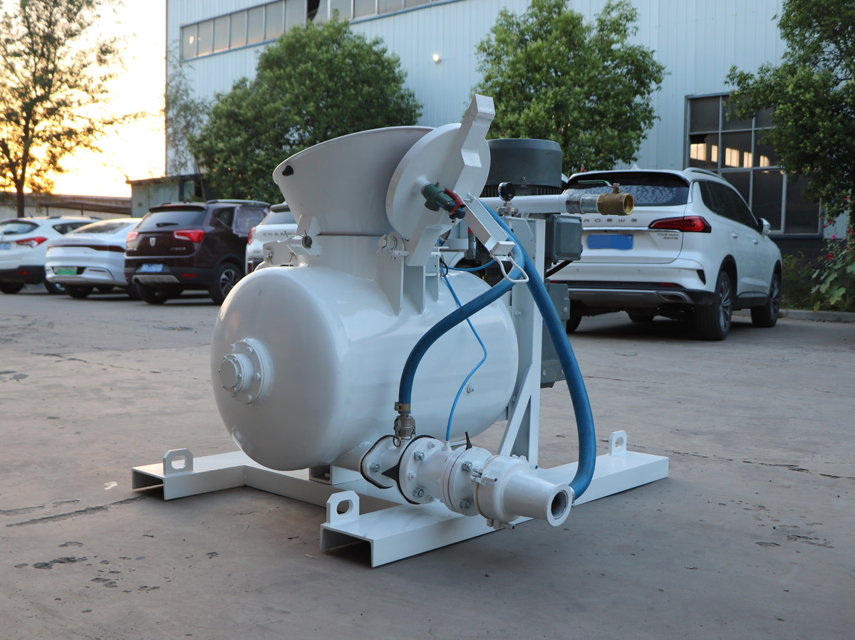 Refractory concrete pump