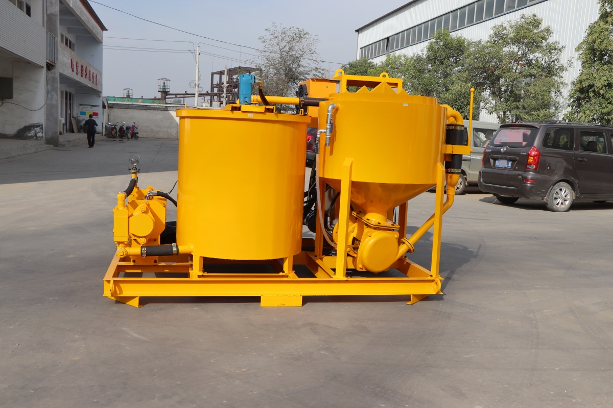 Diesel jet grouting mixer station