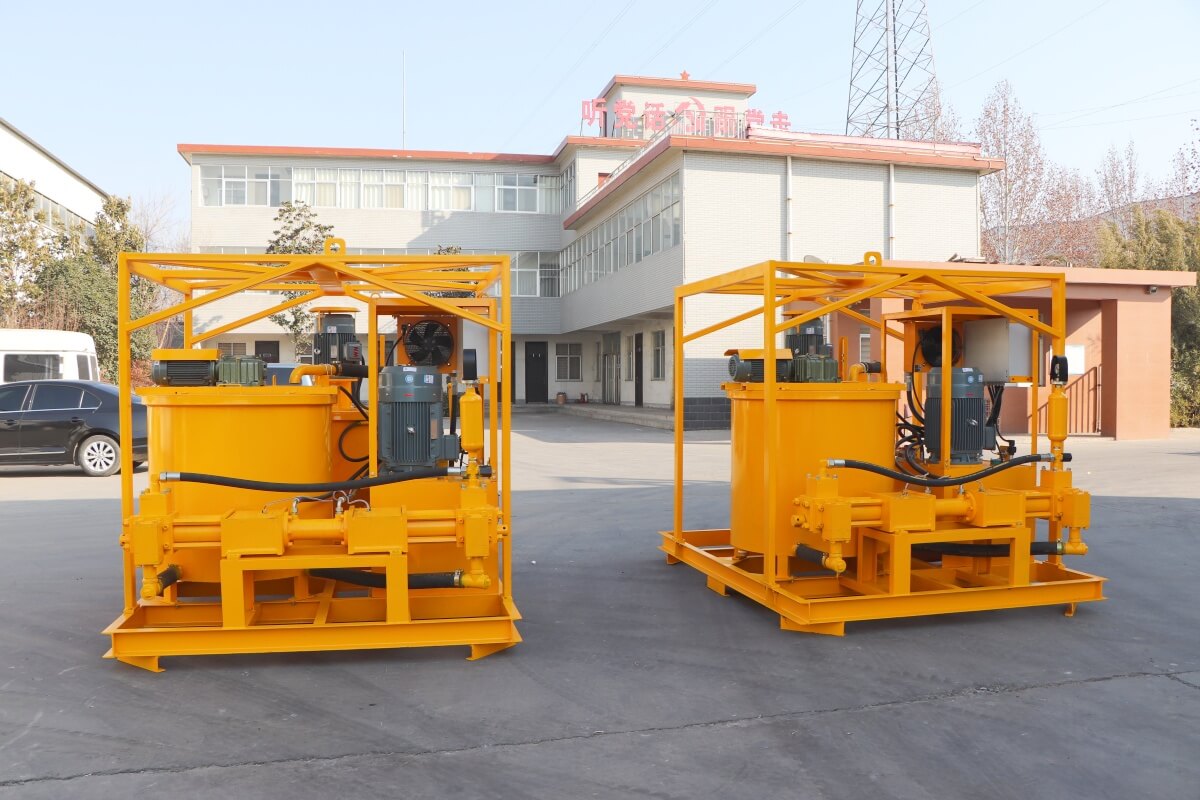 Compaction grout mixing plant